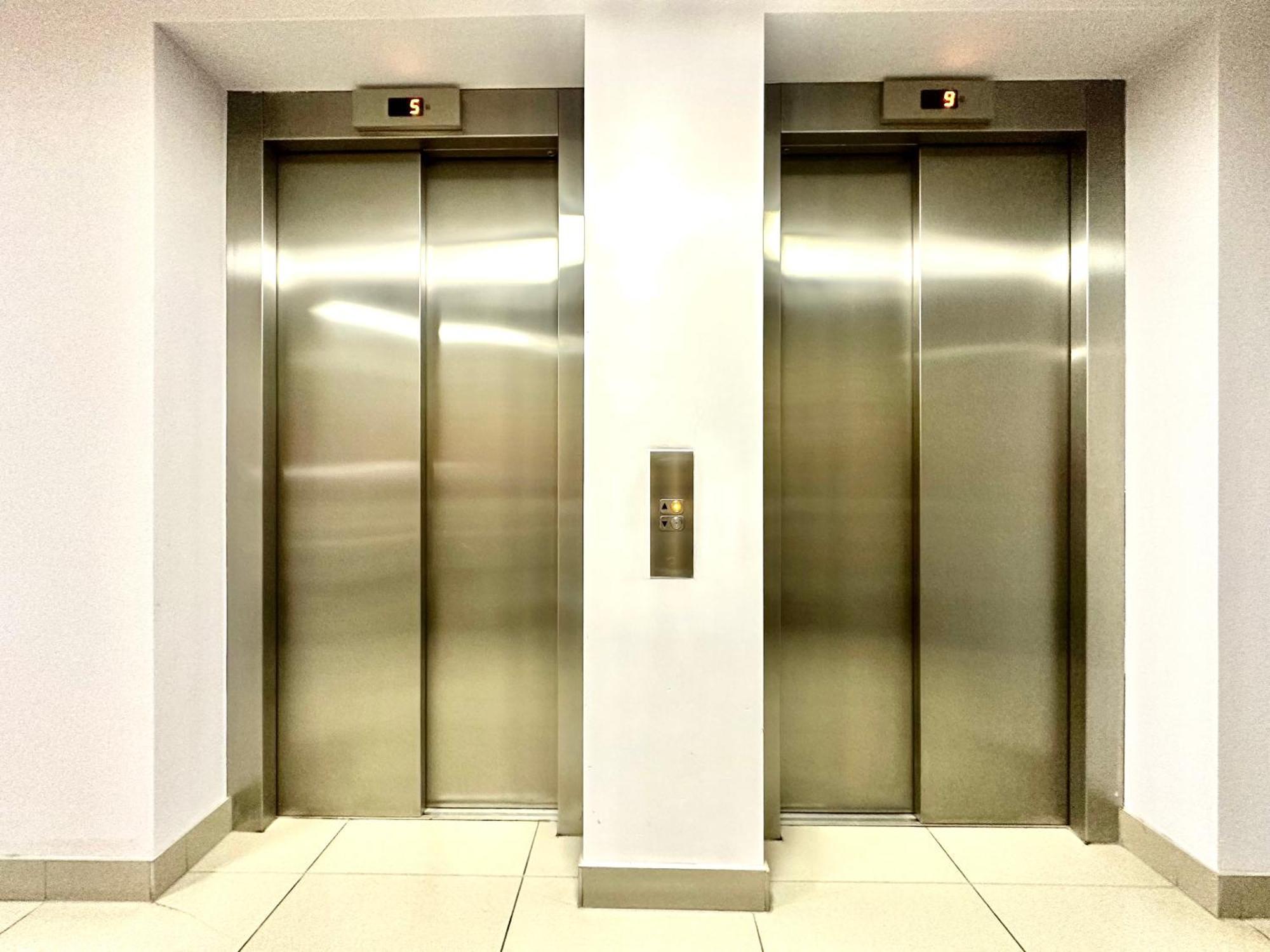 Podwale 2 Apartment - Self Check-In 20H ~Parking & Lift Breslávia Exterior foto